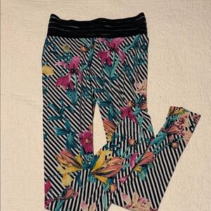 Floral Striped cute booty Leggings